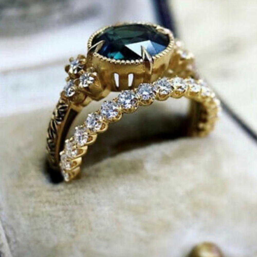 New 18k gold plated engagement ring set - Picture 3 of 7